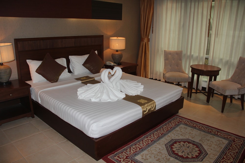 Bangkok-De Arni Hotel Bangkok, Le Méridien Bangkok Spa and Patpong Night Market are also just a short walk away.